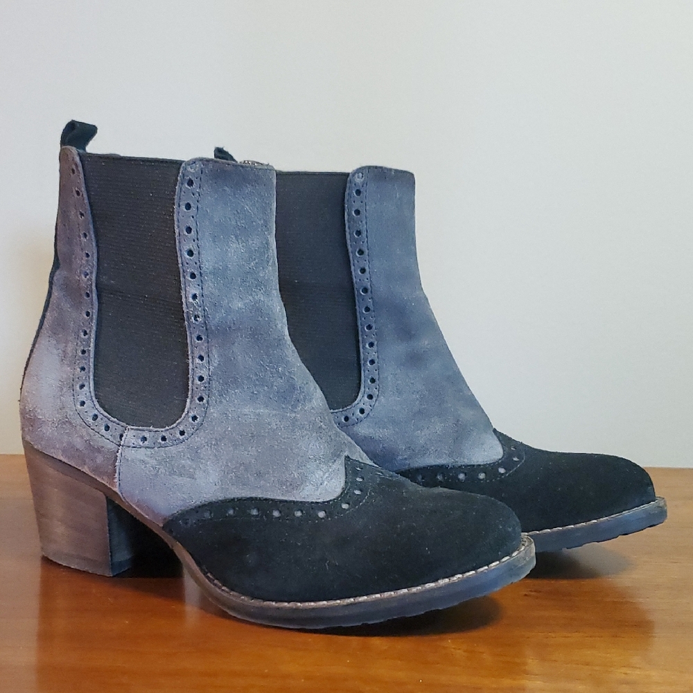 Lav Artigiana Vero Cuoio Suede Ankle Boots Size 36